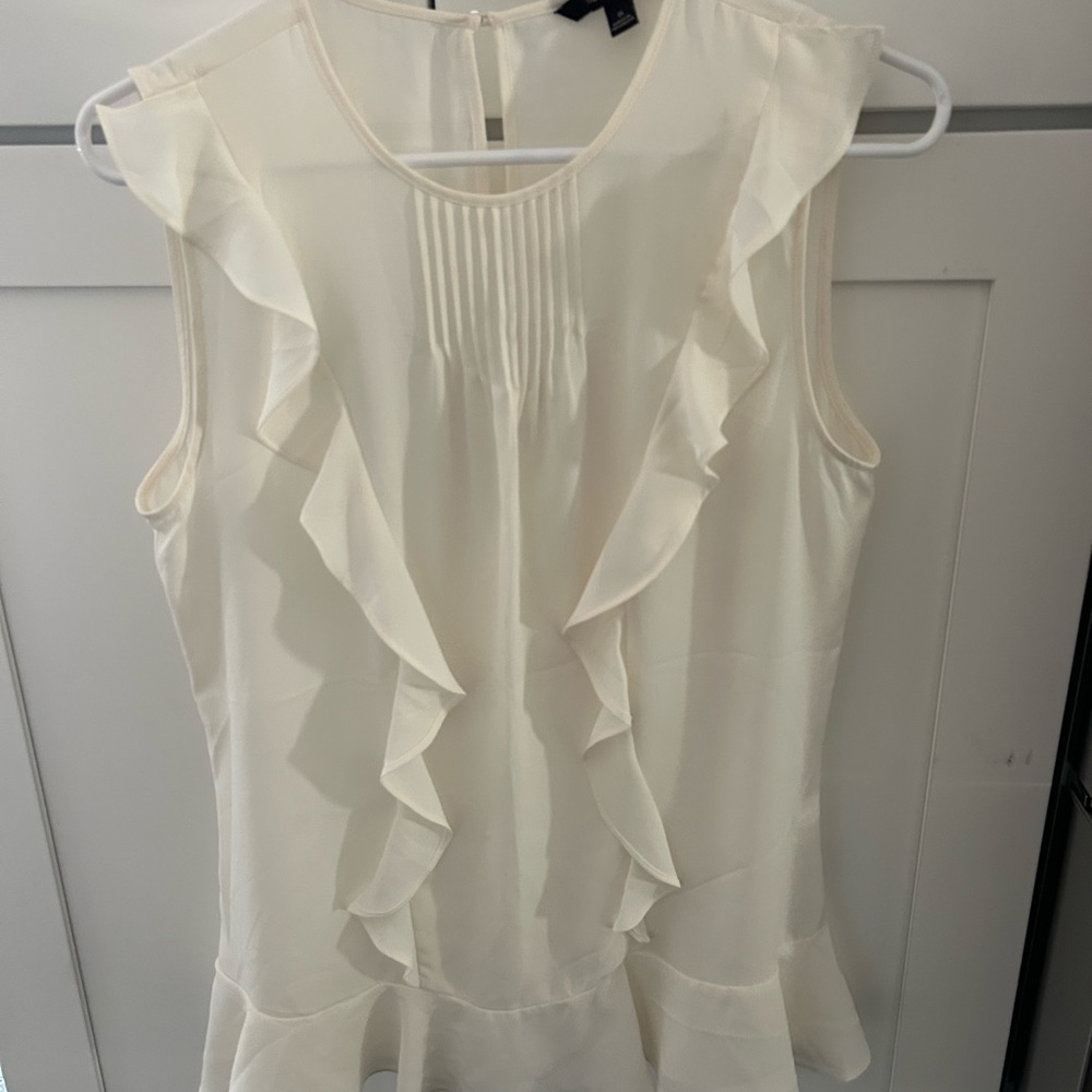 Elegant Ann Taylor Cream Ruffle Sleeveless Top